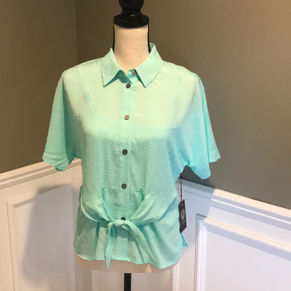 Vince Camuto top